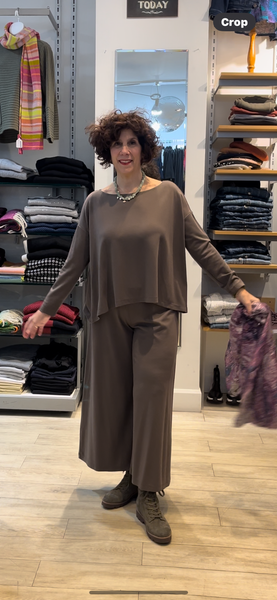 Bryn Walker, 39856C Bea Shirt, Long Sleeves, Modal Ponte, Black