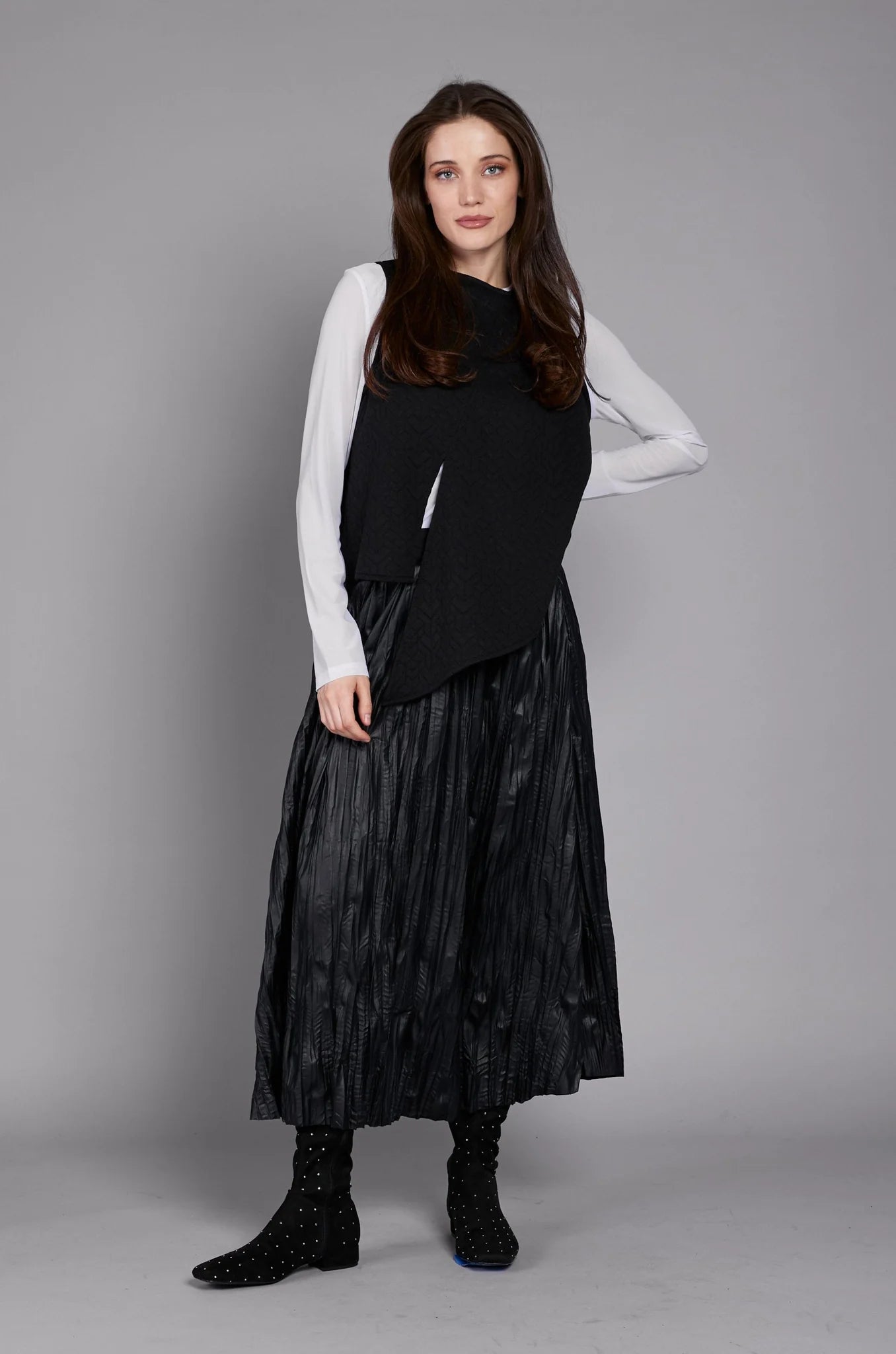 Paolo Tricot, WT330004 Pleated Skirt, Black