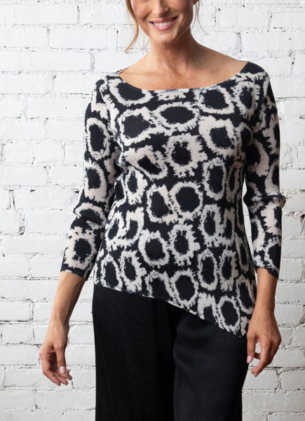Olivia/Liv, 303105 Angle Circle Pullover, Black