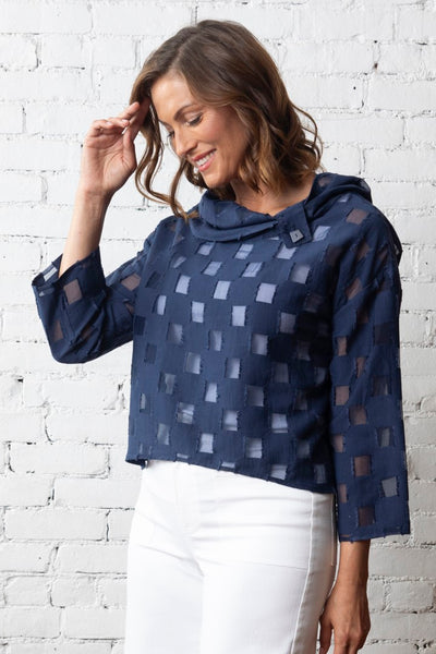 Olivia/Liv, 610101 Outside the Box Top, Navy