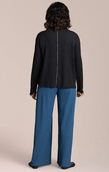 Sympli, PW22411X-3, Pop Collage Contrast Top, Black