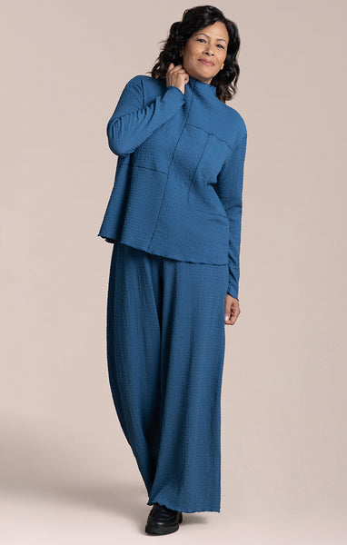 Sympli, PW22411X-3, Pop Collage Contrast Top, Lake