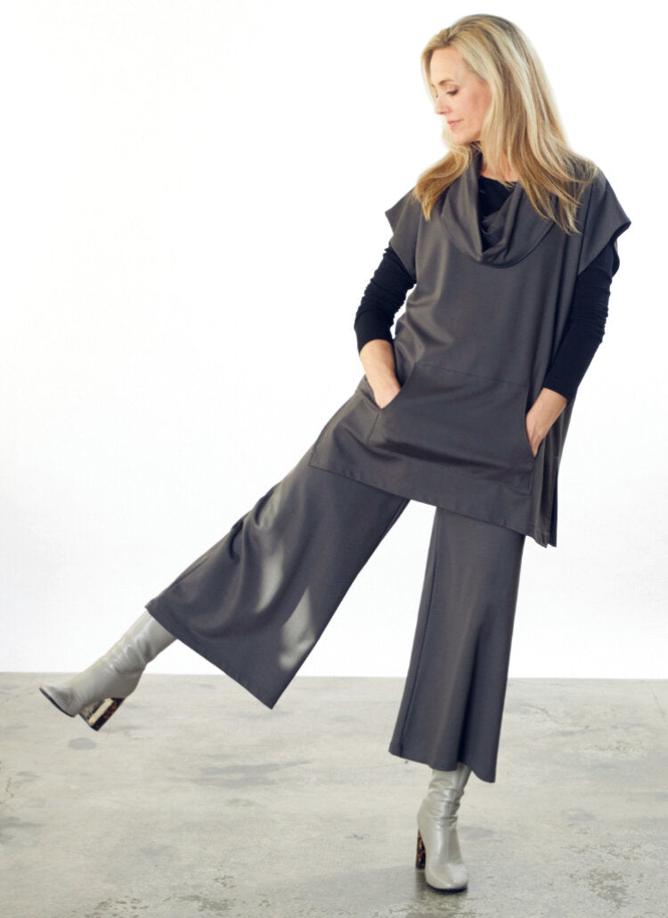 Bryn Walker, 21156 Pocket Poncho, Modal Ponte